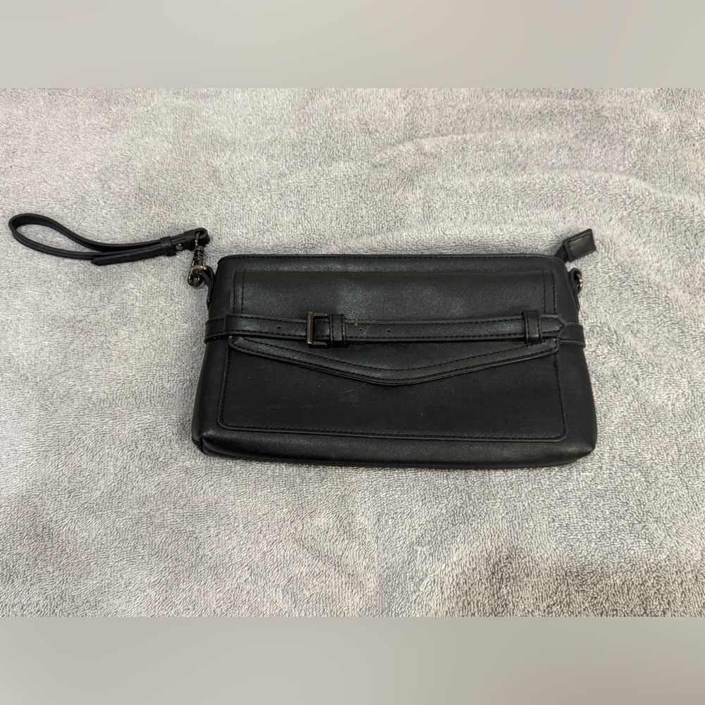 Reed wristlet‎ clutch black with blue lining zipper pocket